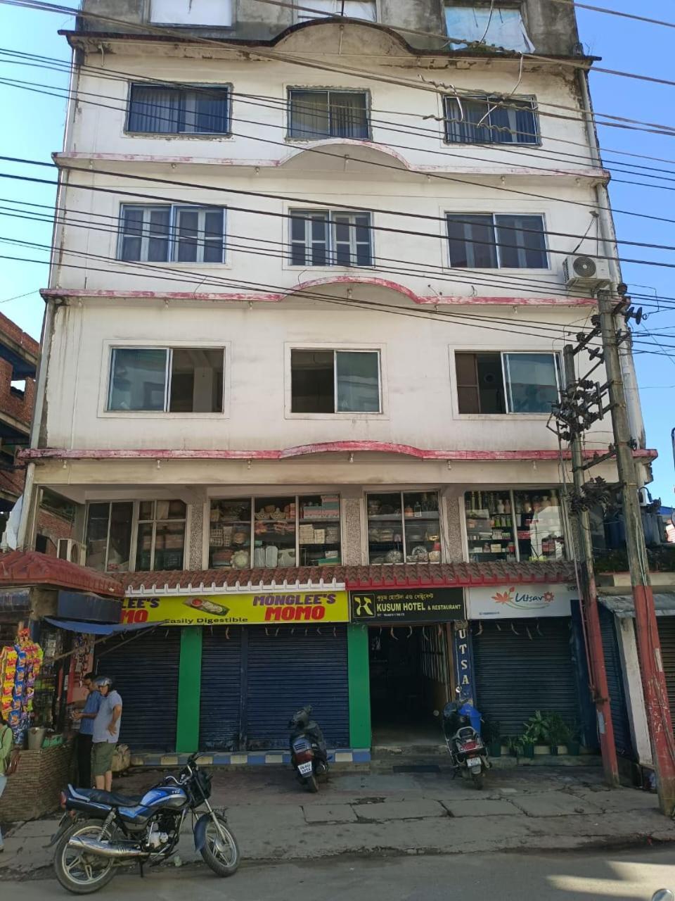 Kusum Hotel Dibrugarh Buitenkant foto